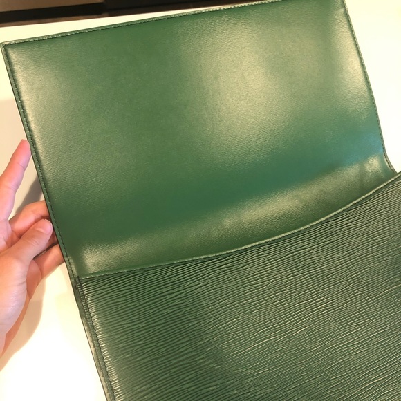 Louis Vuitton vintage green-document-laptop holder - Picture 3 of 10